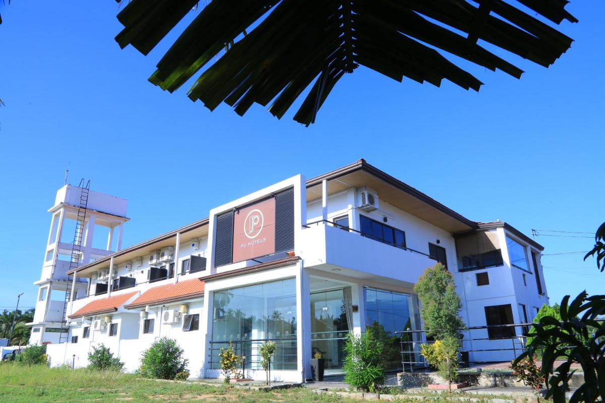 Suitetrails - PJ Hotels Jaffna