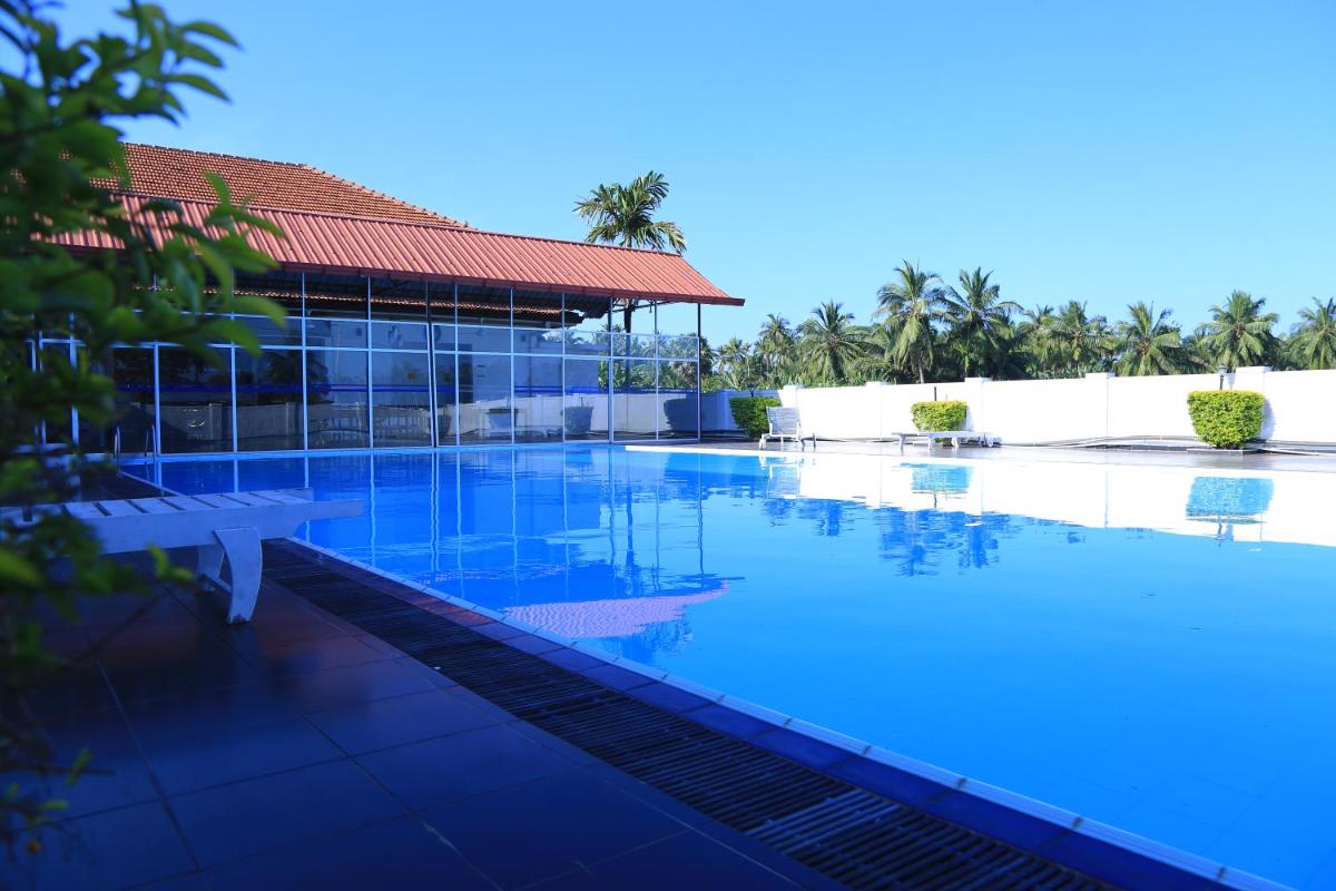 Suitetrails - PJ Hotels Jaffna