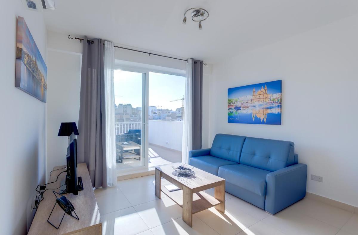 Centric and Modern Penthouse close to Amenities - Housity