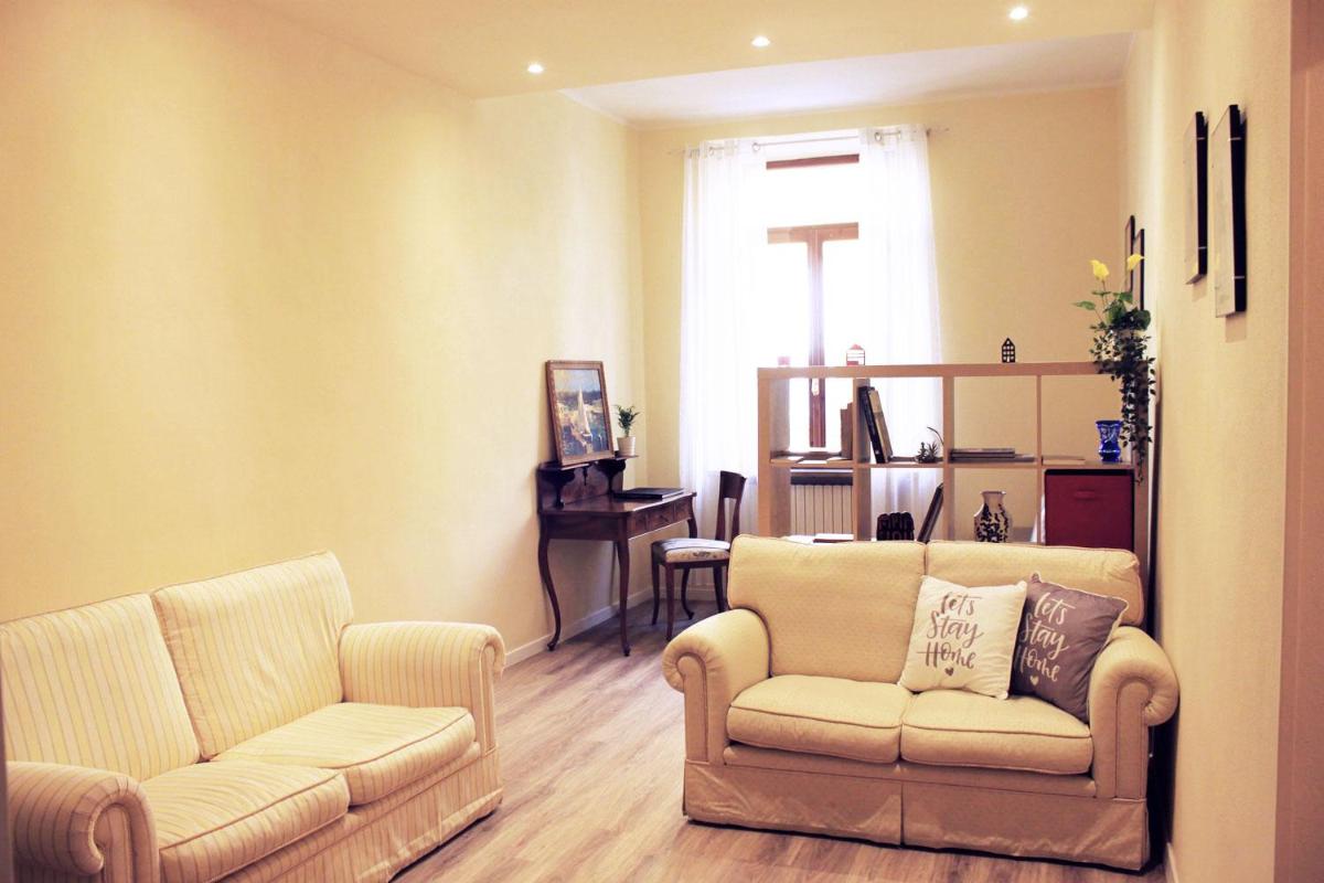 Colonne Apartment N° 15 - Housity
