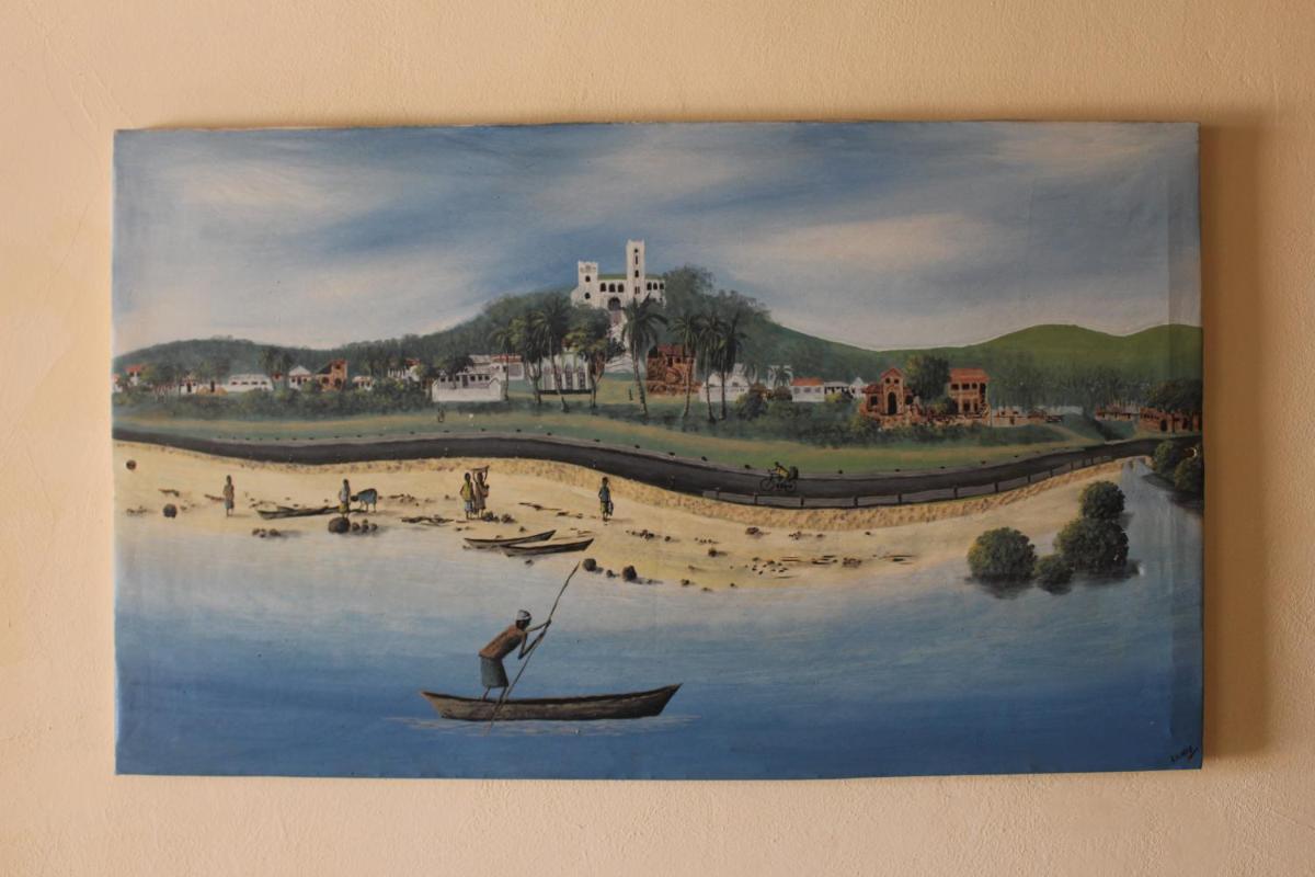 Ten Degrees South - Housity