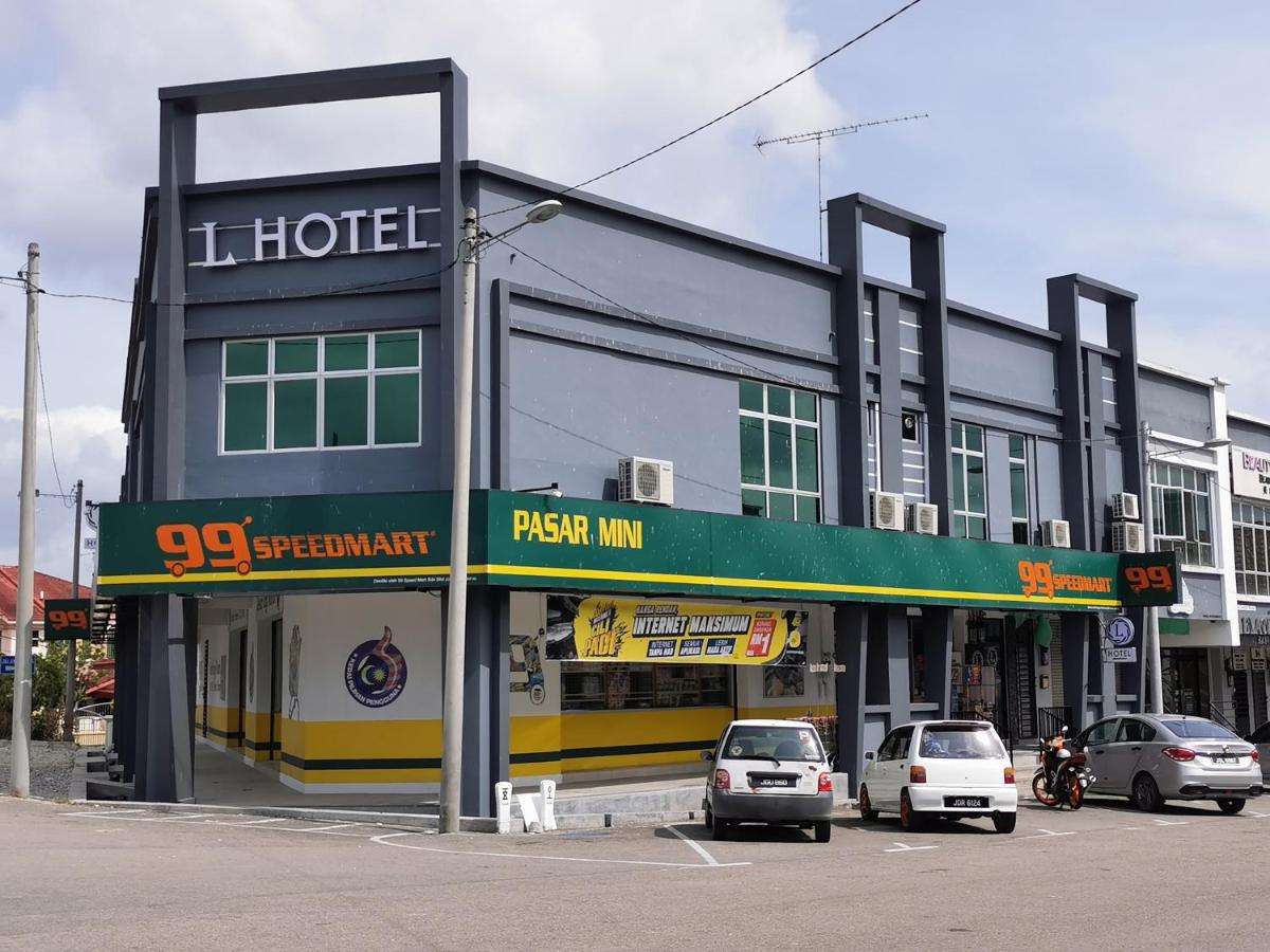 L Hotel - Housity