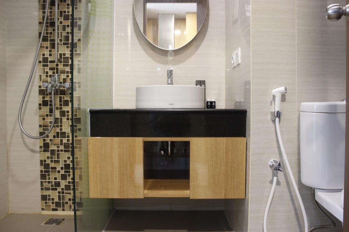 Deluxe 2BR at The Green Kosambi Bandung Apartment By Travelio - Housity