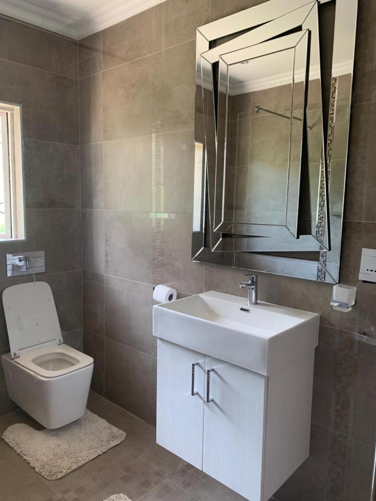 White House lodge in Scotburgh - Housity