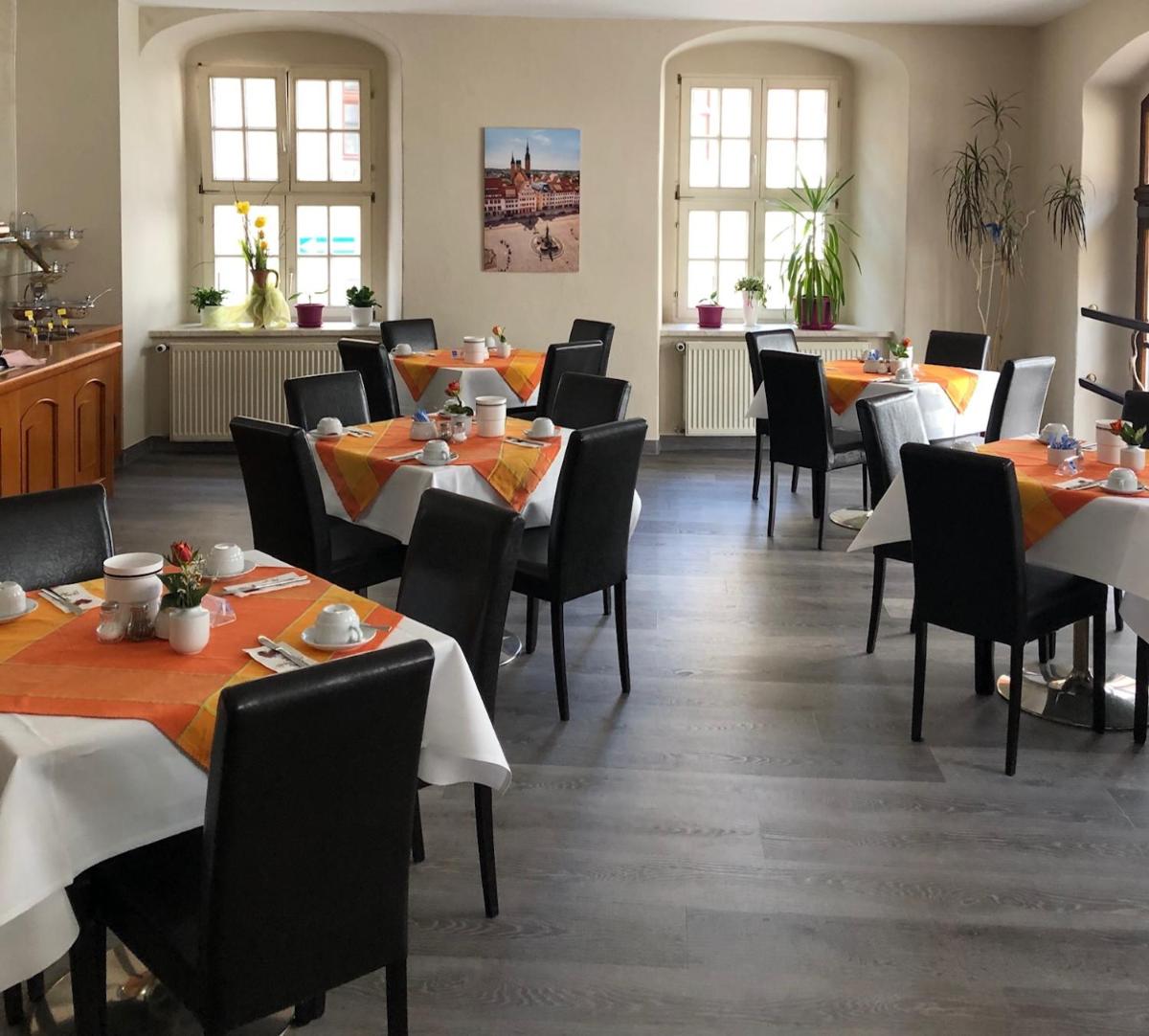 Hotel Am Obermarkt - Housity