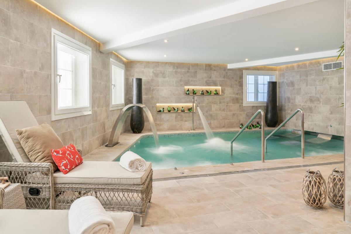 Piscina en o cerca de Vincci Selección Rumaykiyya