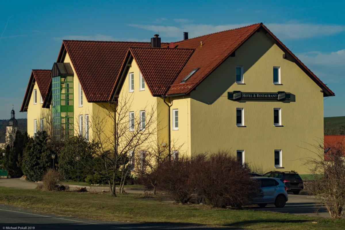 Hotel Wutzler - Housity