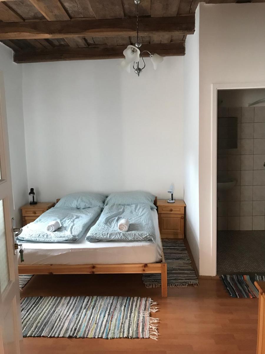 Boróka Vendégház - Housity