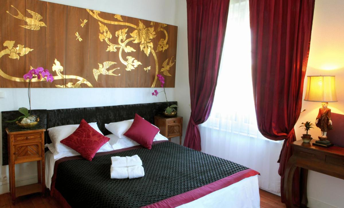 Castel De Siam - Housity