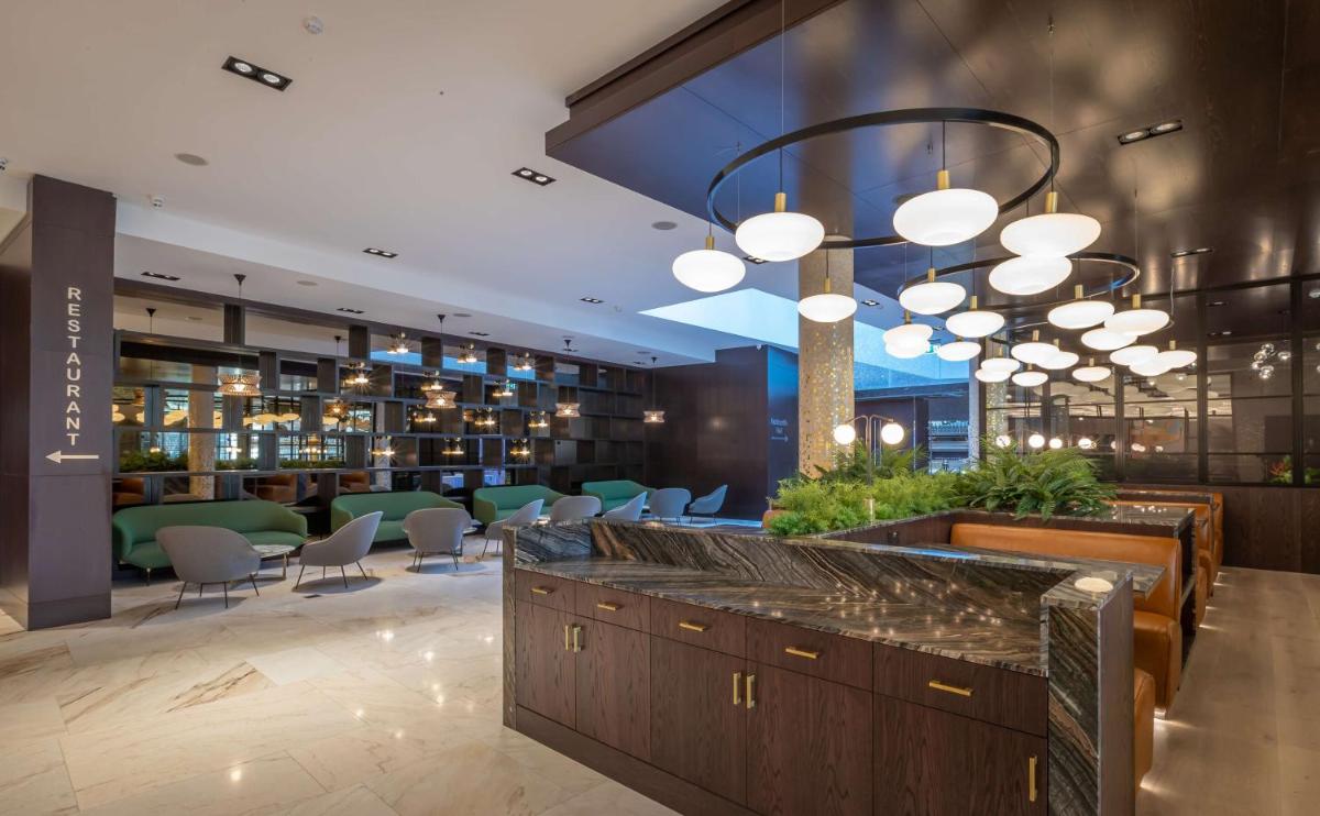 Radisson Blu Royal Hotel Dublin - Housity