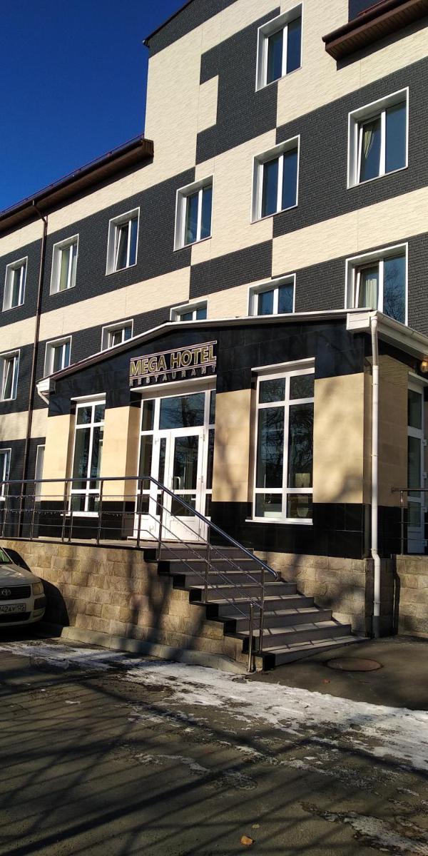 MEGA-HOTEL - Housity