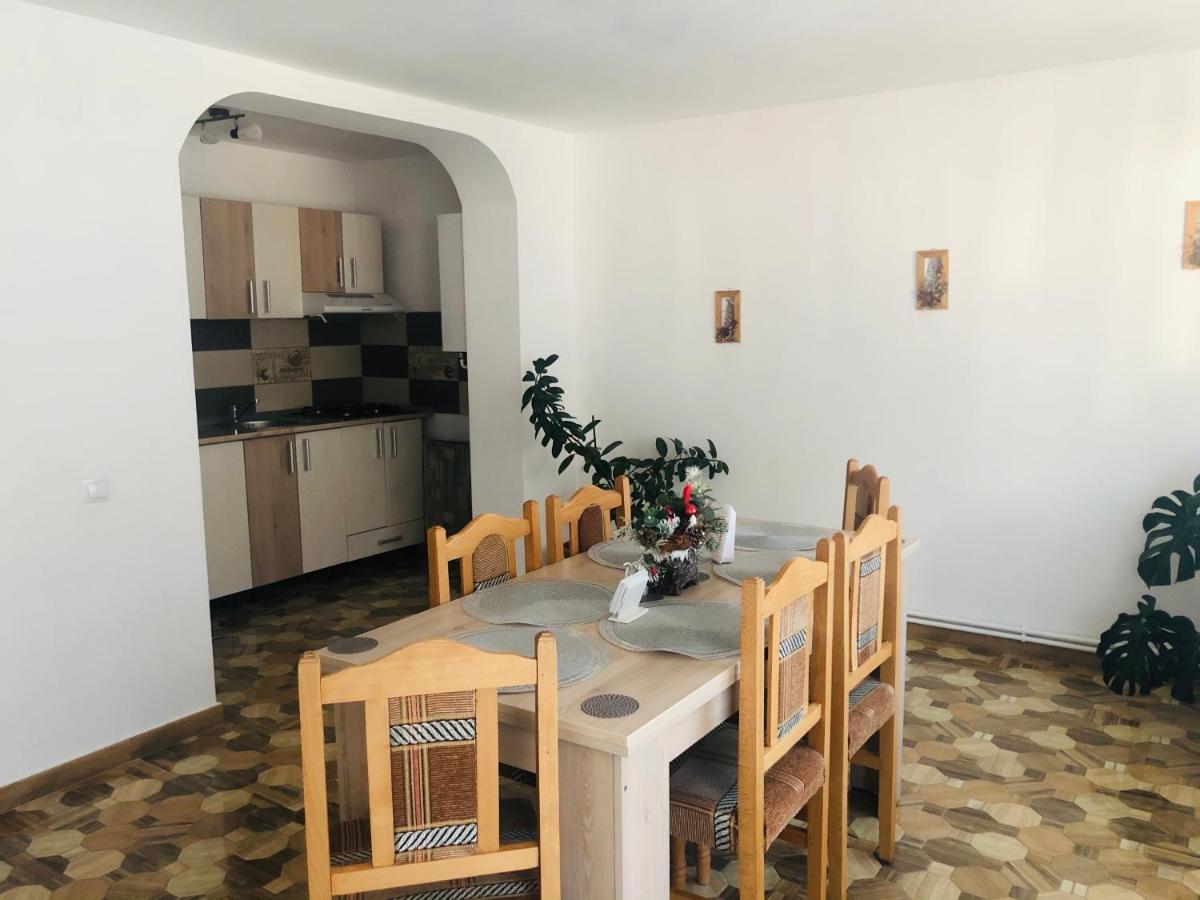 Apartament Bușteni - Housity