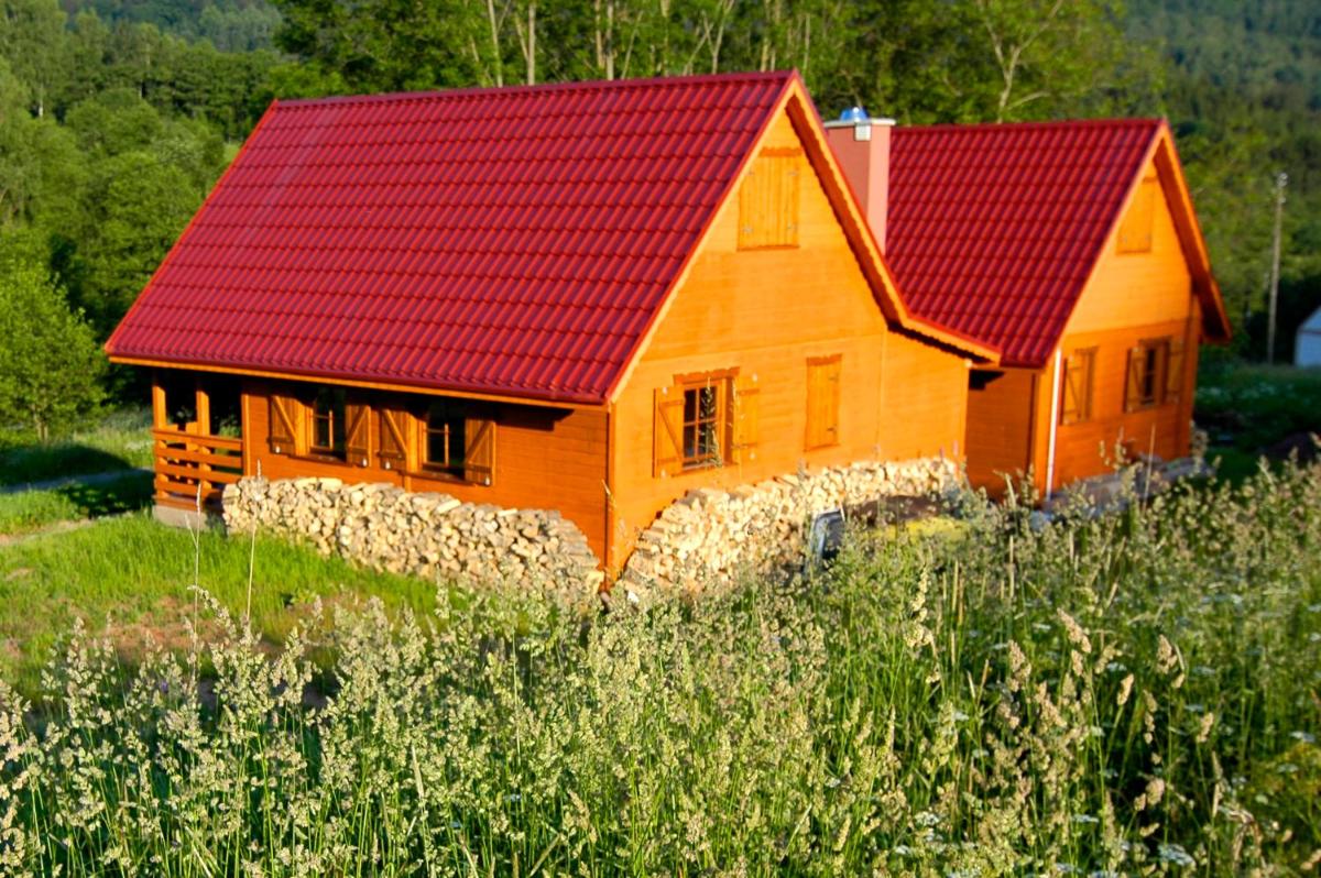 Chatka w gorach - Housity