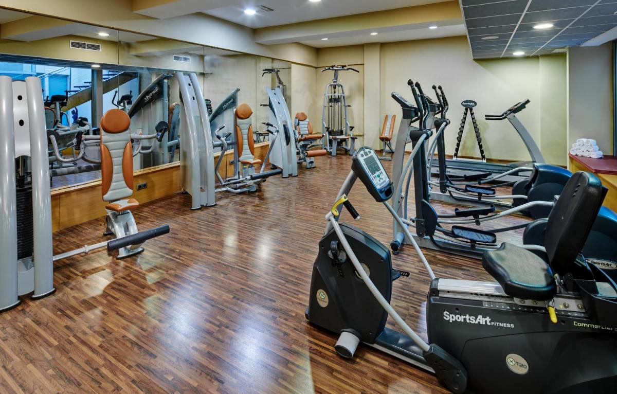 Gimnasio o instalaciones de fitness de Hotel & Spa La Collada