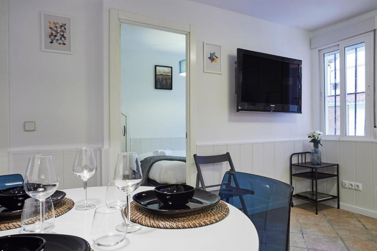 Suitetrails - LEEWAYS APARTMENT I in SAN LORENZO