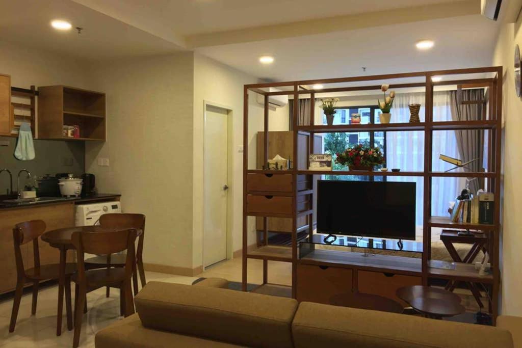 Adra suites @ Timurbay Seafront Residence - Housity