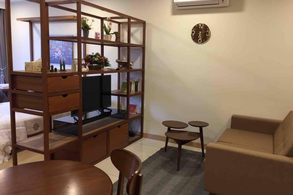 Adra suites @ Timurbay Seafront Residence - Housity