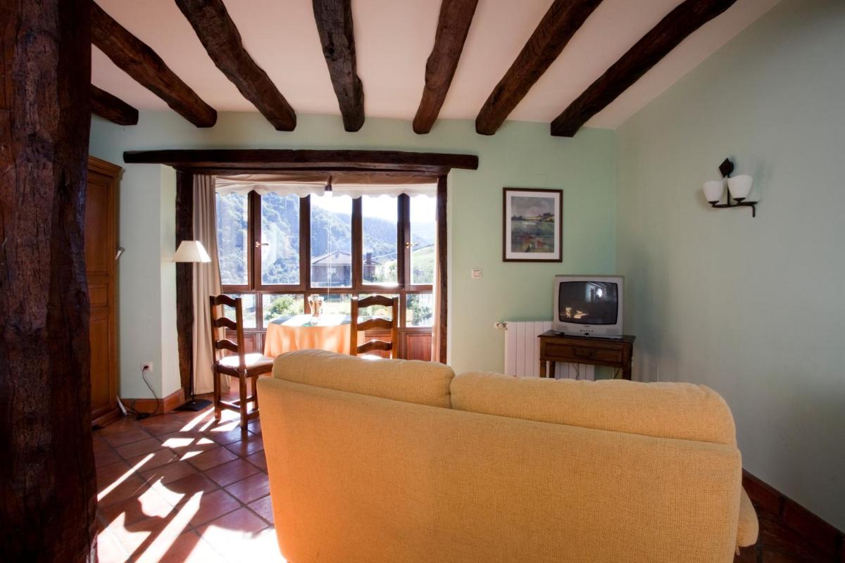 APARTAMENTOS LA COTERA - Barrio de CAMBARCO - Housity