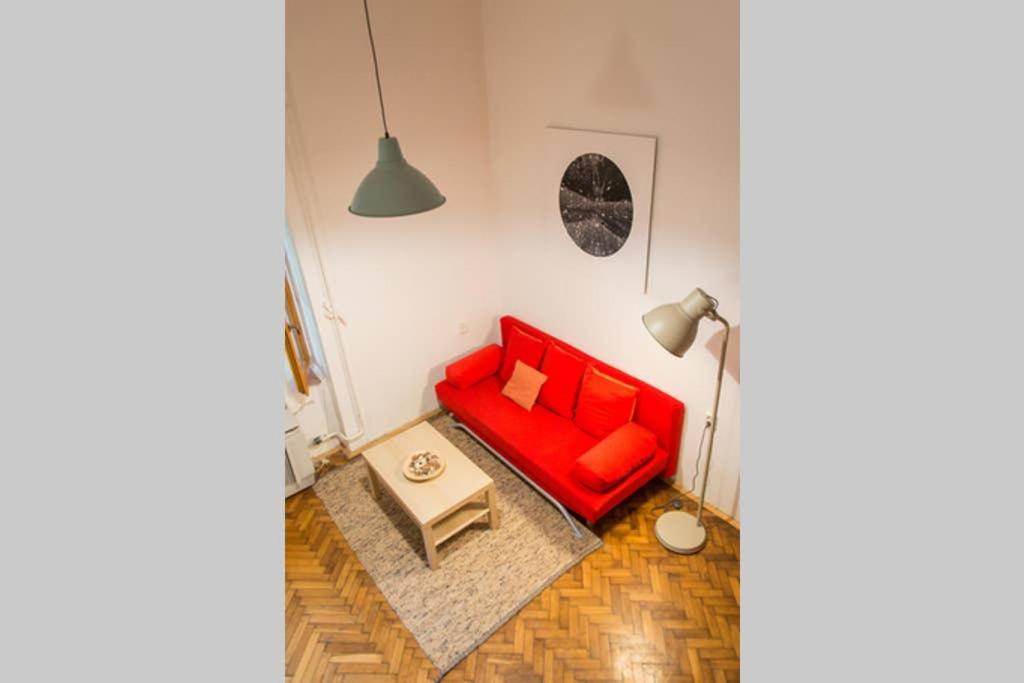 Pine Tree Studio in Historical City Centre - Housity