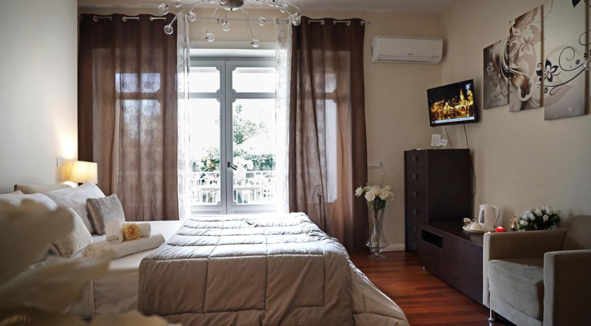Pompeii Ruins De Charme B&B - Housity