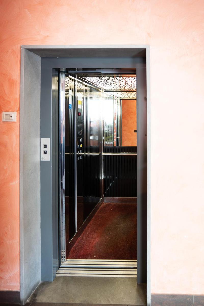 Suitetrails - V12 Apartments - Tadini 14
