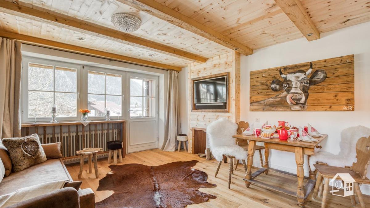 Mountain Harmony - Housity