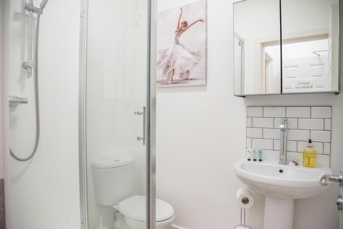 Stunning Designer Room - Ensuite - Room 7 - Housity