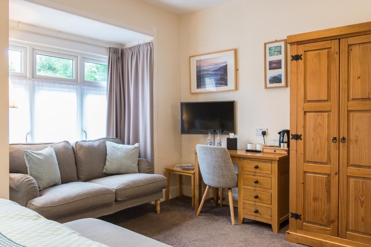 Tudor Lodge - Housity