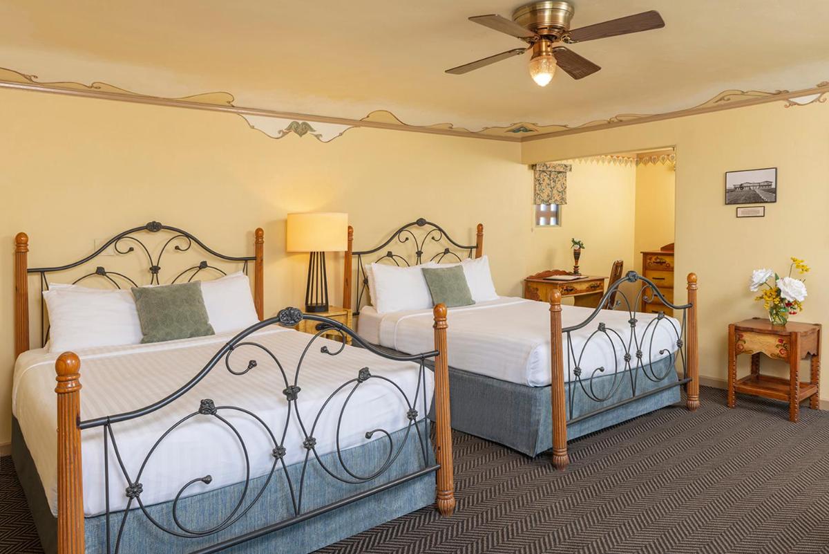 The Pierpont Inn - Housity