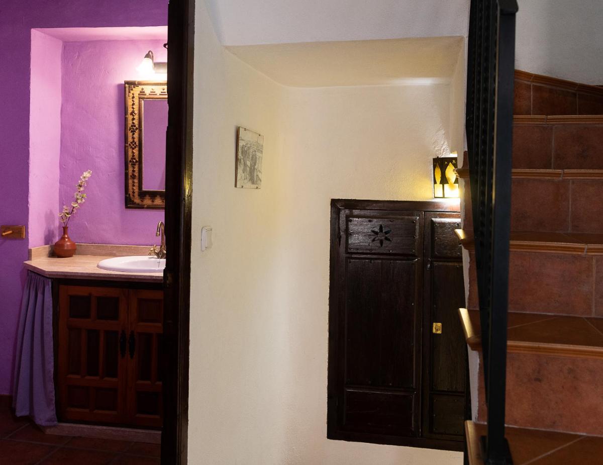 Suitetrails - Casilla Dalea en Carcabuey, descubre el interior de Andalucia