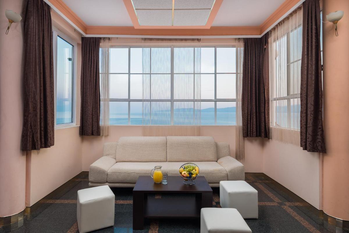 Family Beach Rooms - Hizvo