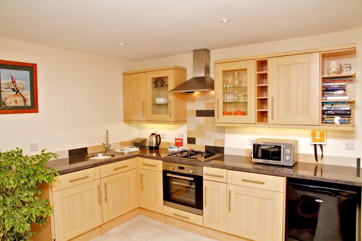 Salmon's Leap Self Catering - Housity