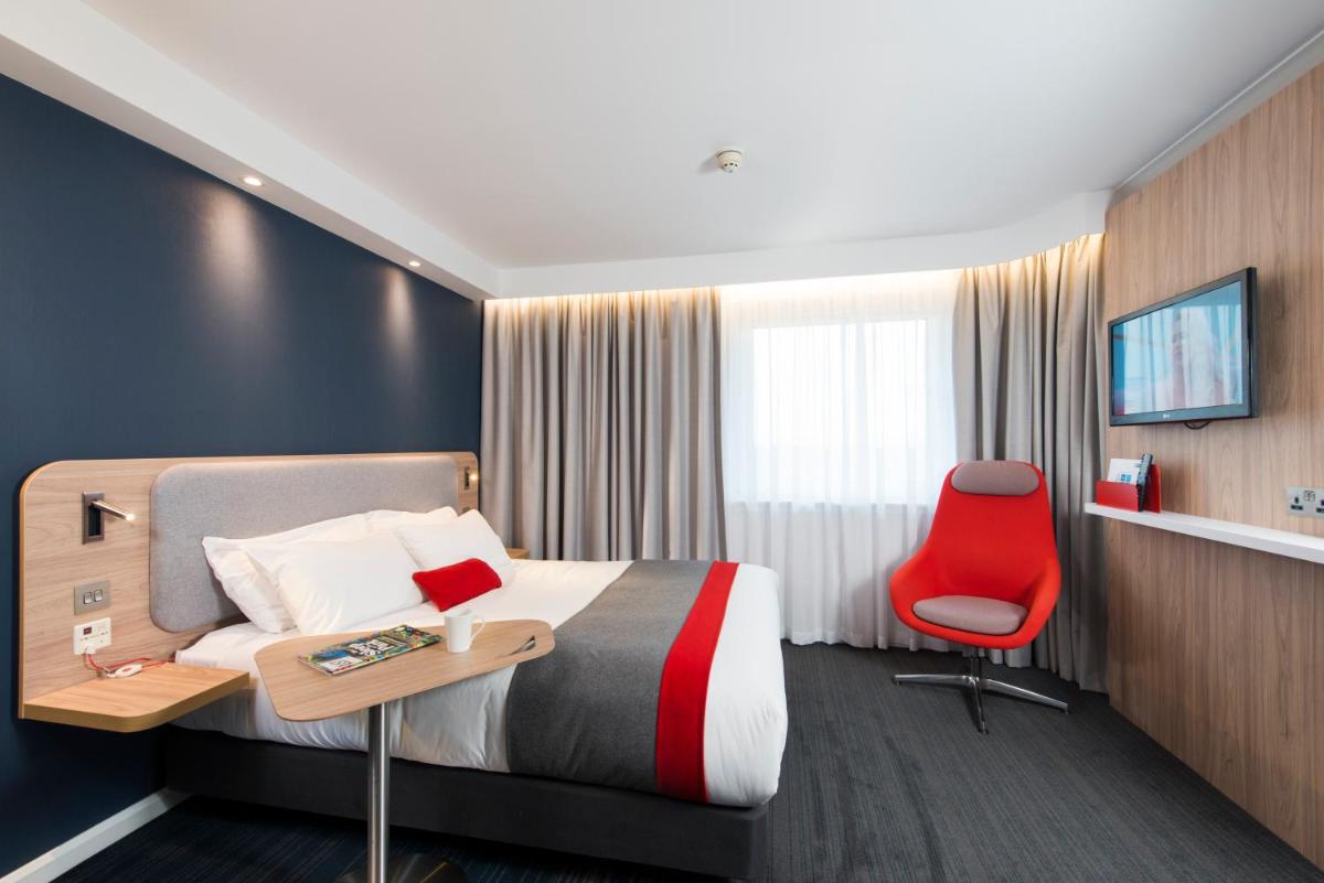 Holiday Inn Express Edinburgh - Leith Waterfront, an IHG Hotel - Housity