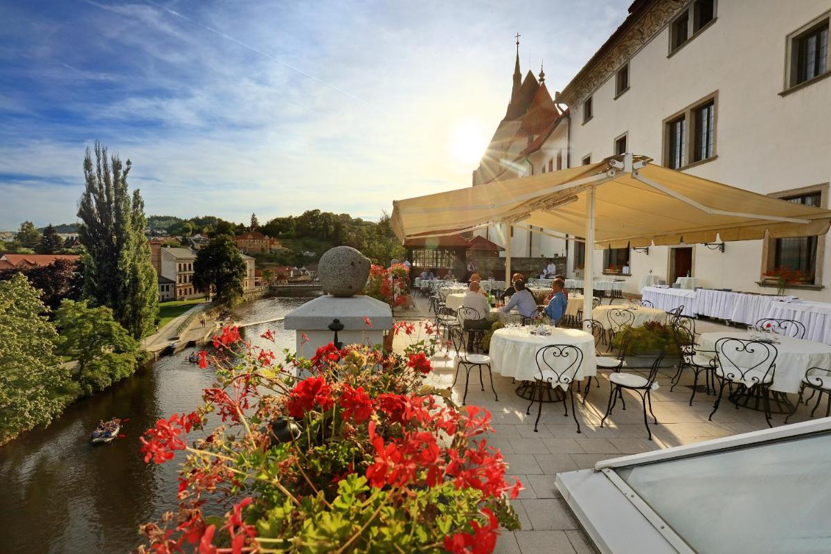 Hotel Ruze - Housity