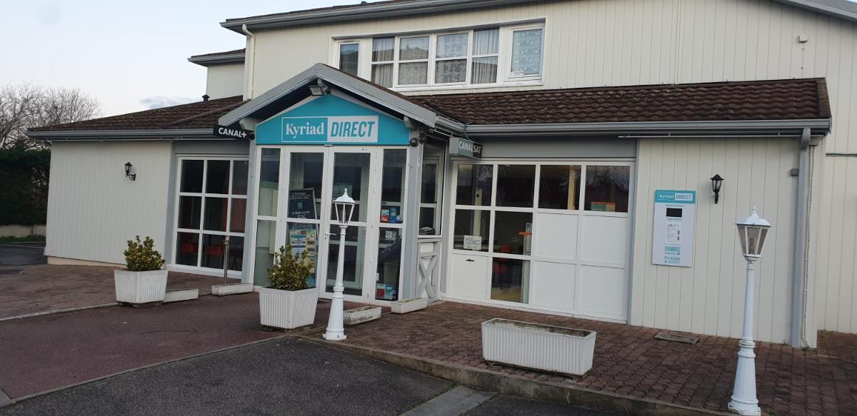 Kyriad Direct Achères - Housity