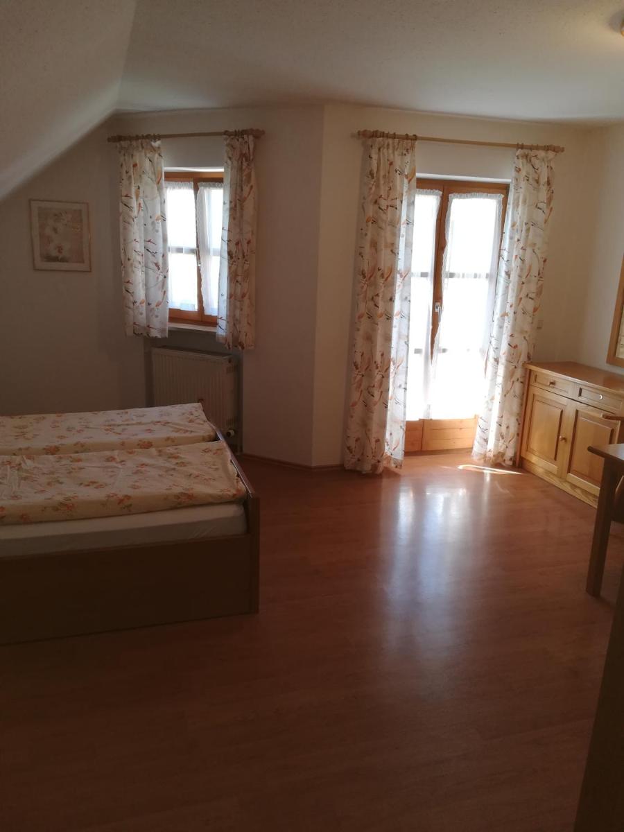 Pension Eva - Housity