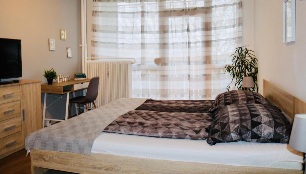 Viola Apartman Pécs - Housity