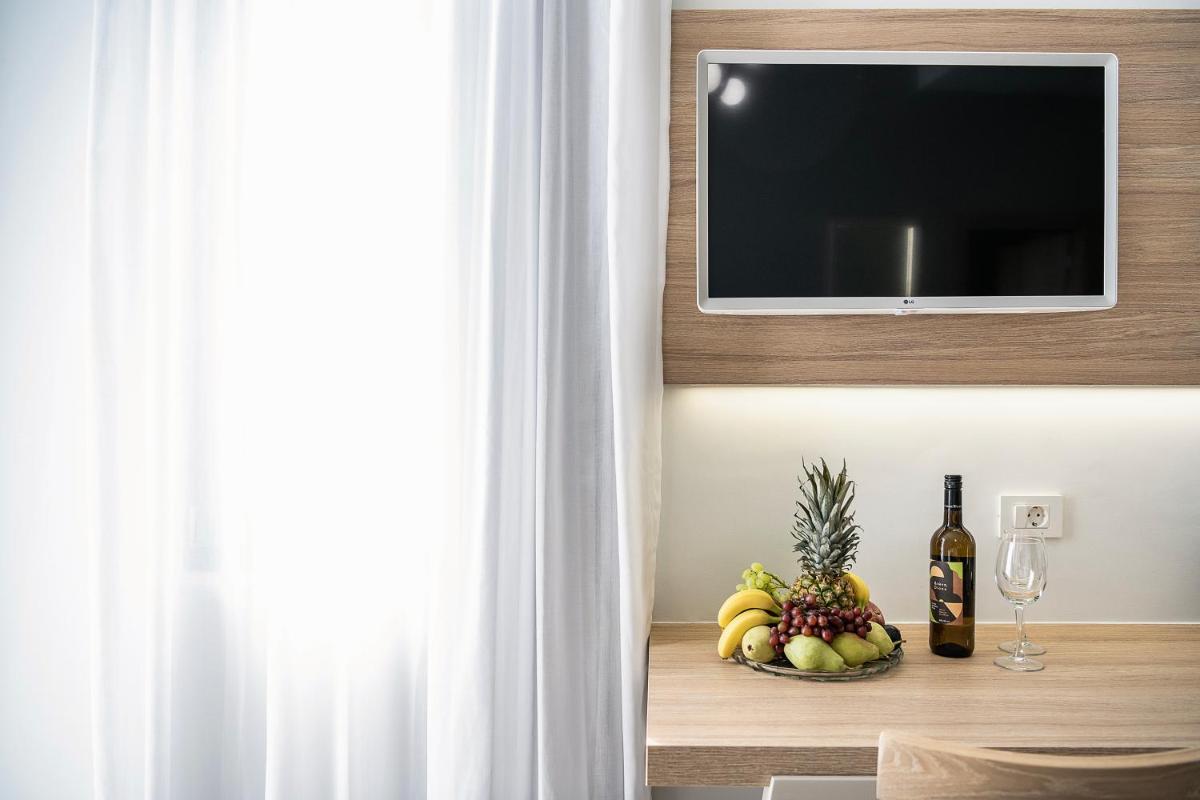 Epavli Boutique Hotel - Housity