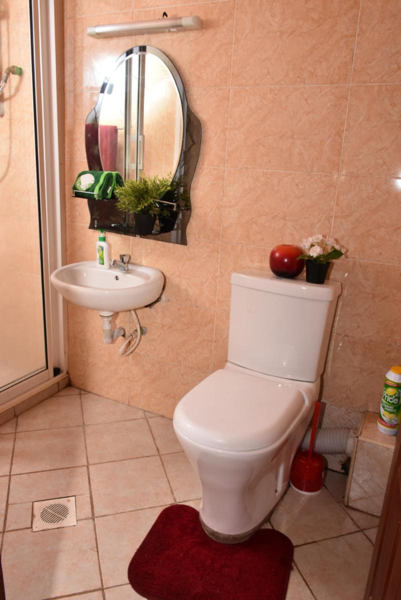 Sherry Homes- Zuri Studio - Housity