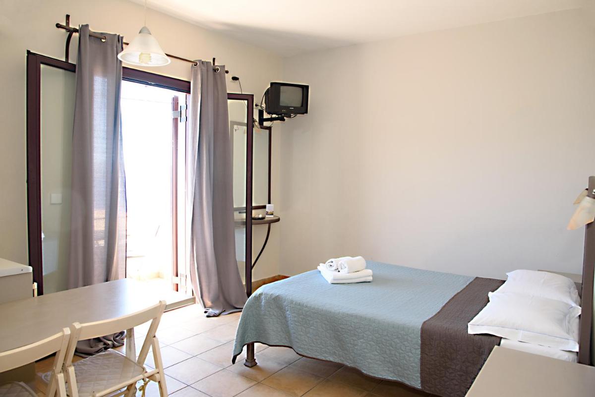 Cosis Inn - Housity