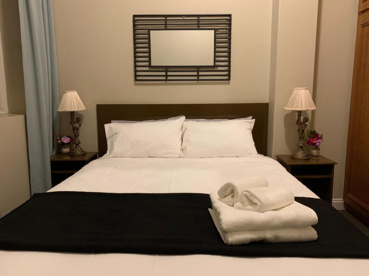 Suitetrails - Boutique Apartment in The Heart of Adelaide CBD