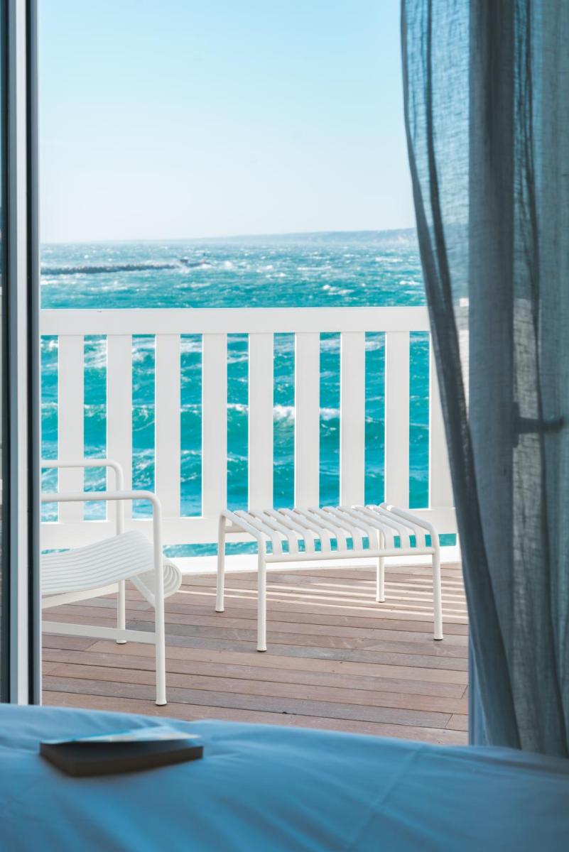 Balcon ou terrasse dans l'établissement Les Bords De Mer