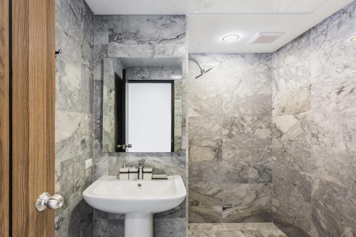 Nai Harn NBC Condo by Nataly - Housity