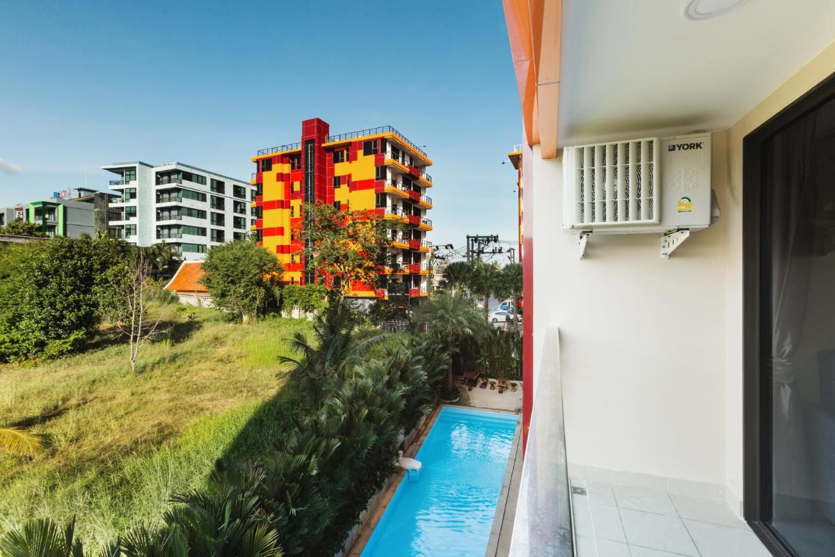 Nai Harn NBC Condo by Nataly - Housity