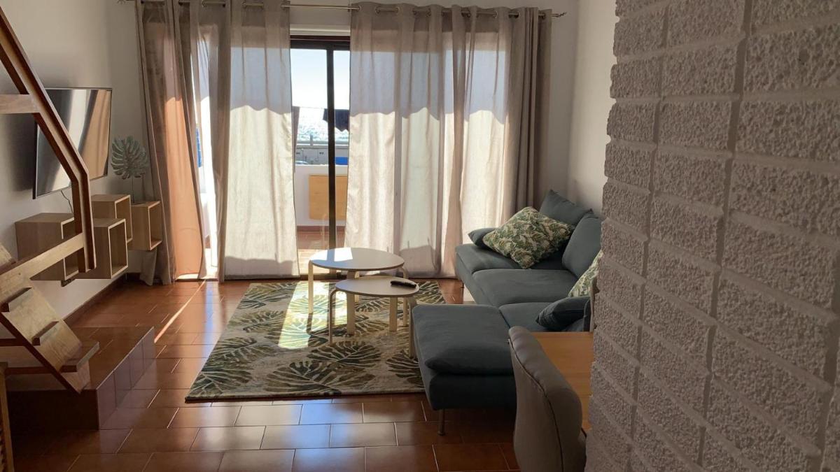 Radazul Marina Seafront 12 - Housity