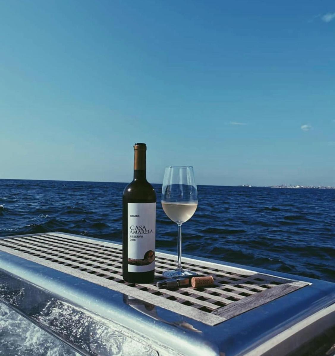 Porto Private Yacht- Accommodation Douro River - Housity