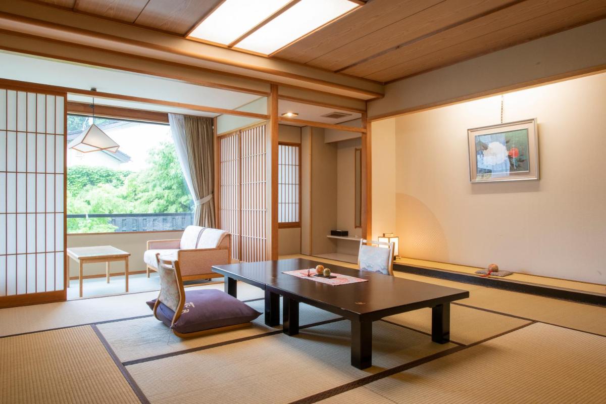 Shosenkaku Kagetsu - Housity