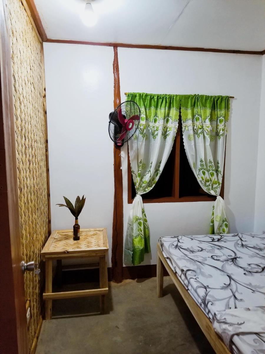 FN-LAR's Budget rooms - Housity
