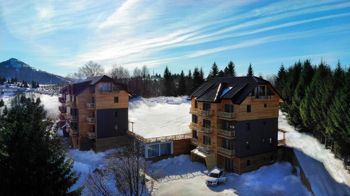 Chalet Vrhovi Kopaonika - Housity