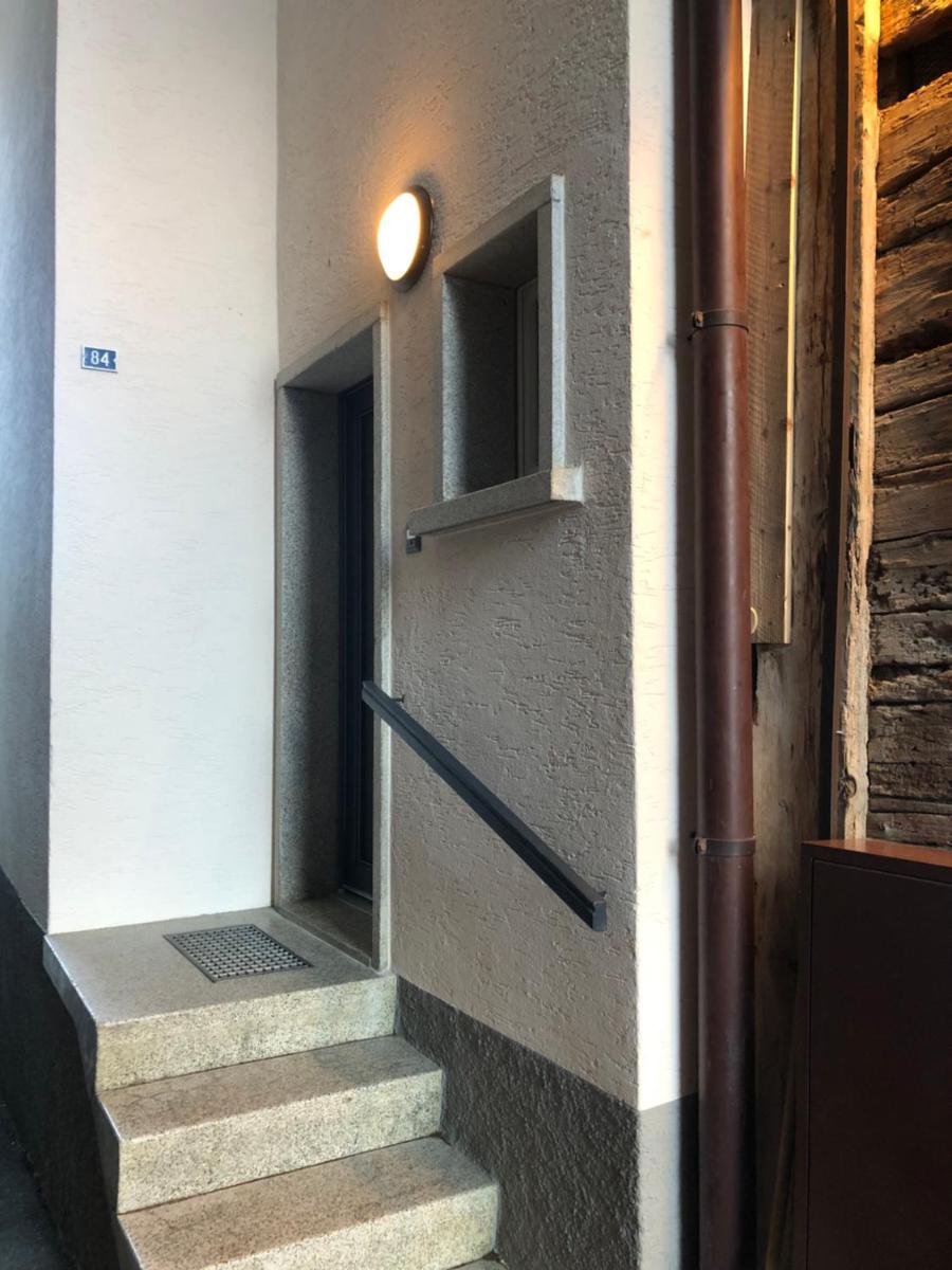 Grand appartement avec terrasse à Chez-Les-Reuses - Housity